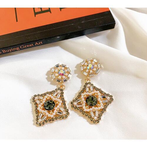USTAR Bling Crystals Pearl Drop Earrings for Women Vintage Rhombus Geometric Dangle Earrings Female Party Fashion Jewelry Gifts
