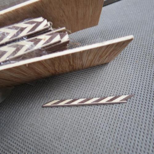 50STRIP LUTHIER FIGURED BINDING C-84,Measures 4mm x 1.5mm thick and 930mm long