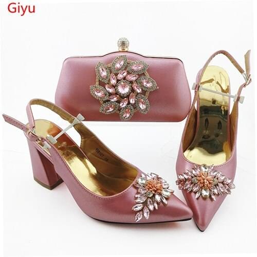 Doershow Fashion Rhinestone onions Shoes And Bag Set Newest African Women low Heels Pumps Matching Purse For Wedding!SOU1-10