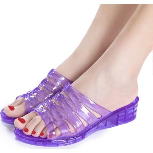 Non-slip Slippers for Women 2021 New Summer Transparent Hollow Sandals Ladies Home Bathroom Crystal Slippers Fashion Jelly Shoes