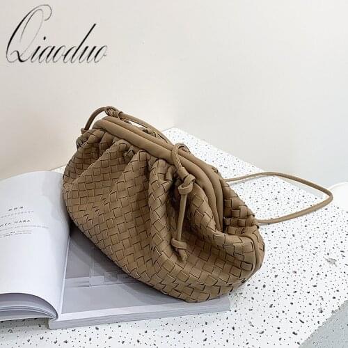 Qiaoduo Women Simple Dumplings Handbag Designer Retro Fashion Cloud Female Crossbody Shoulder Bag Tide Messenger Bag Clutch Bag