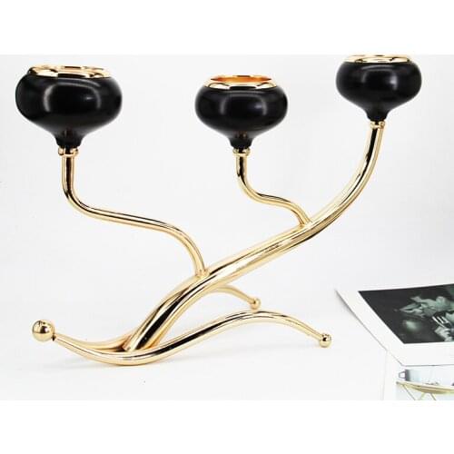 European-style Metal Crafts Creative Retro 3 Candlestick Wedding Props Hollow Wrought Iron Black Candlestick Ornaments