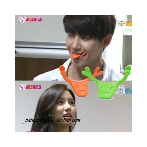 Sell like hot cakes Authentic Charming smile Braces Mouth Lip Aid