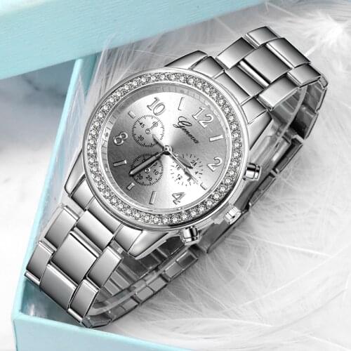 UT KAFTLN Womens Silver Watch