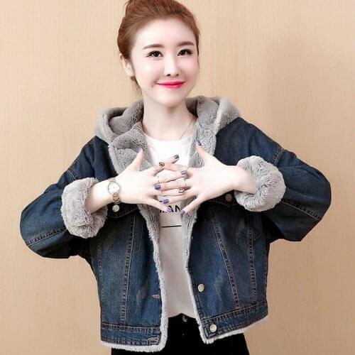 Winter Thick Warm Lambswool Womens Hooded Denim Jackets Long Sleeve Single Breasted Sequins Fleece Liner Short Coats Plus Size