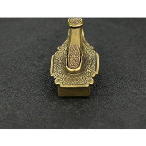 Collection Chinese Brass Carved Auspicious Clouds Belt Key Buckle Exquisite Small Statue Gift