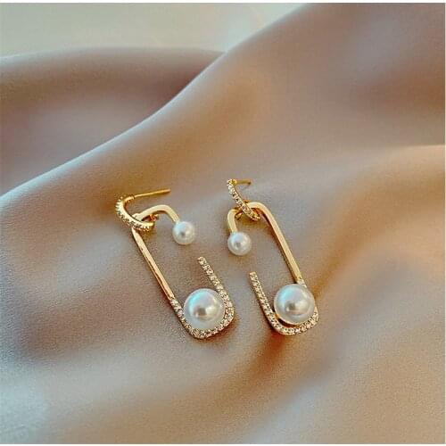 Fashionable new pin shape, noble and elegant Earrings Korean high quality Earrings
