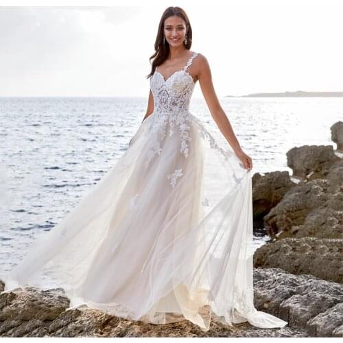 Glam Spaghetti Straps Wedding Dress Boho Classic Sweetheart Bride Dress Floor Length Beach Wedding Dress Abito Da Sposa