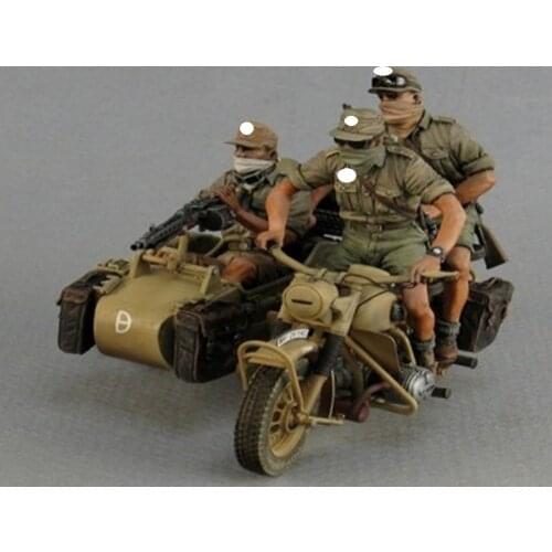 3 resin soldiers 1:35