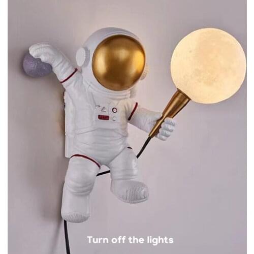 Nordic Ins Wind Astronaut Desktop Storage Boys Room Desk Lamp Luxury Astronaut Wall Lamp Decoration Table Lamp