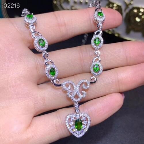 Natural green diopside necklace S925 silver natural gemstone necklace Elegant romantic heart woman Peach jewelry gift jewelry