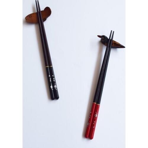 200 pairs Chopsticks Black And Red Painted With Flower Couple Chopsticks 23CM Natural Wood Tableware Wedding Gift SN3053