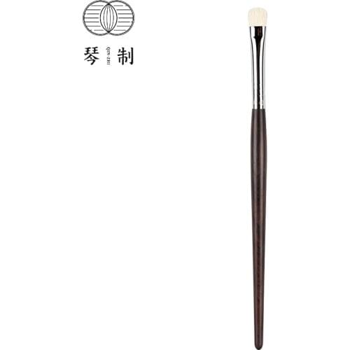 QINZHI Professional Handmade Make Up Brush G107 Small Eye Shadow Brush Soft Saikoho Goat Hair Makeup Brushes