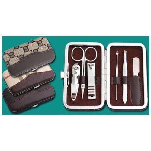 1Set Pedicure Set Tool 6pcs/set Nail Clipper Kit Nail Care Set Pedicure Scissor Tweezer Knife Ear pick Utility Manicure Set Tool