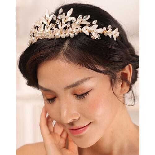 Vintage gold tiara wedding crown Flower hair jewelry Leaf Pearl Girls Hair band Noble women headwear Bride hair accessories