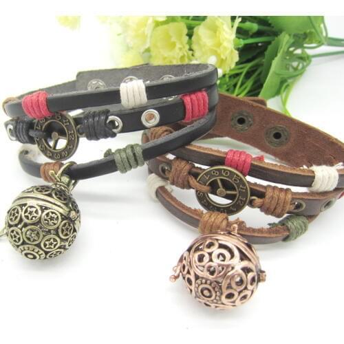 2017 New Arrival Clock Metal Charm Handmade Leather Bracelet with 22mm Locket Pendant DIY Lava Bead Felt Ball Diffuser Bracelet