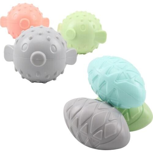 Football Style Pet Dog Ball Toy Natural Non-toxic Rubber Dog Chew Toy Cat Training Toy for Small Medium Large Dogs