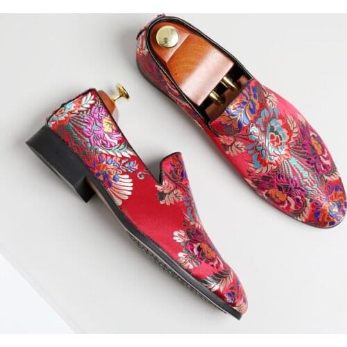 Men Embroider Flower Loafers Shoes Fashion Flat Wedge Party Wedding Leather Design Breathable Color moccasins for men