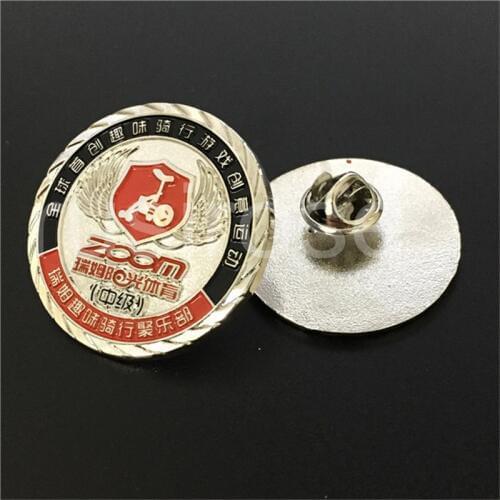 Fun riding club metal badge custom, OEM metal brooch, creative metal brooch, lace badge, back metal butterfly cap