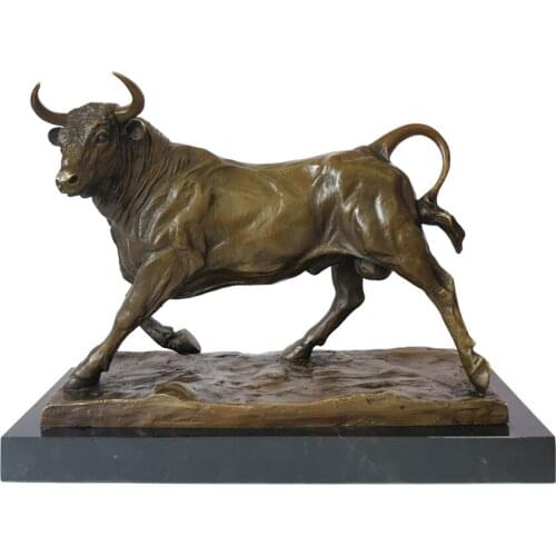 Wall Street Charging Bull Statue Animal Cattle Sculpture Brass Stock Market Bull Figurine Art Office Table Home Decor