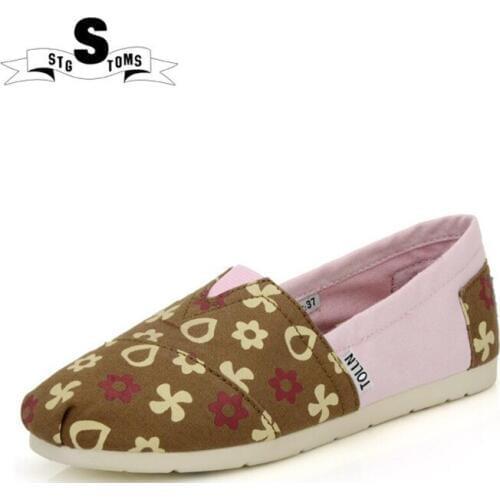 Womens Low Cut Canvas Shoes Leisure Summer Outdoor Comfortable Walking Student Shoes Flat Breathable Non-Slip Lazy Espadrilles