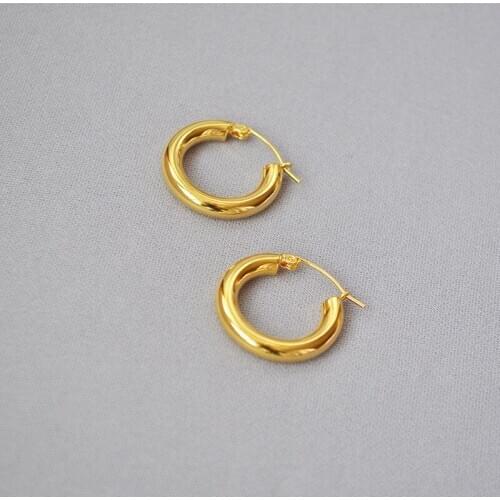 Fashion small thick Earrings womens Exquisite style wide hoop jewelry simple and versatile