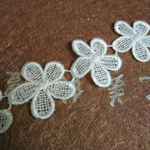 15Yards/Lot 3.4cm Wide White Polyester Lace Trim Embroidery Lace Applique Sewing Decoration Accessory Cute Flower Ruban Dentelle