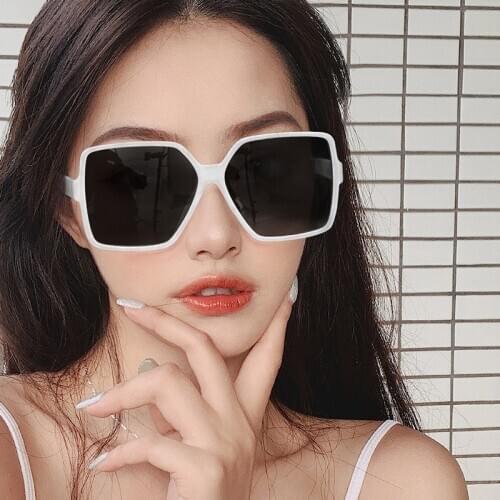 Vintage Oversized Square Sunglasses Women Brand Designer Luxury Retro Black Frame Sun Glasses for Women Female UV400 Shades