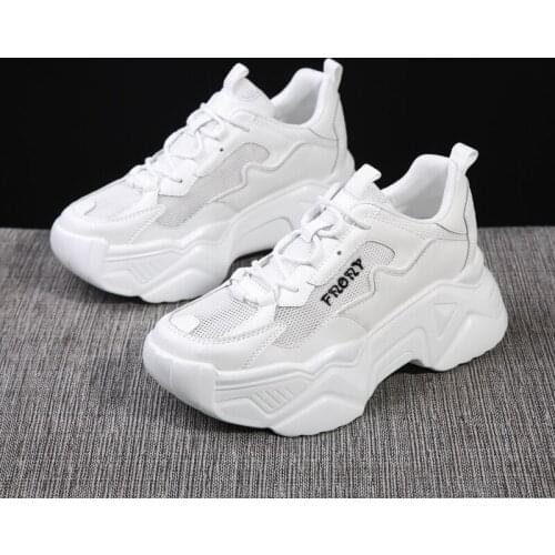 2021 New Designers Mesh Breathable Running Shoes Women Outdoor Walking Shoes Woman Fashion Sneakers Ladies Jogging Heighten 6cm