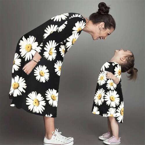 YUXIC 2020 Spring Mother Daughter Dress Flower Printed Long Sleeved Casual Mom and Me Matching Dress Family Look Clothes