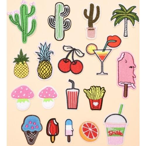 50pcs/Lot Embroidery Patches Letters Clothing Decoration Accessories Animal Wolf Zebra Palm Diy Iron Heat Transfer Applique