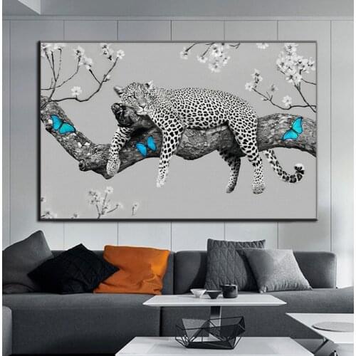 Black And White Animal Canvas Painting Prints Modern Leopard Lying on the Tree Poster Wall Art Picture For Bedroom Home Decor