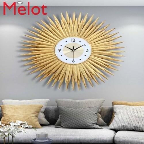 Fashion Minimalist Creative Leaves Wrought Iron Nordic Wall Clock Modern Living Room Temperament Decoration Clock Home Mute