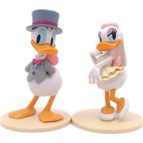 Disney Anime Donald Duck Daisy Couple Decoration Proposal Scene 2Pcs Figure Model Girls Holiday Gift