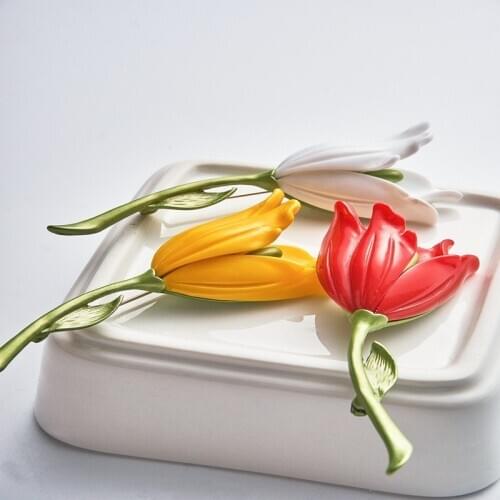 Vintage Enamel Tulip Plant Pearls Pin Tree Lotus Leaf Blueberry Cherry Flower bamboo Brooch for Women Jewelry Gift