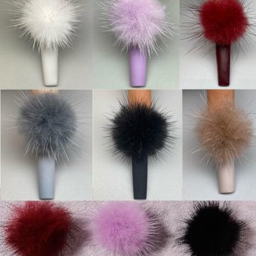 2.7X2.7CM 5Pcs POM POM NAIL CHARMS Fluffy Plush Ball Soft Pom Poms Magnetic Pendant Jewelry Removable Pom Poms (6 Colors )