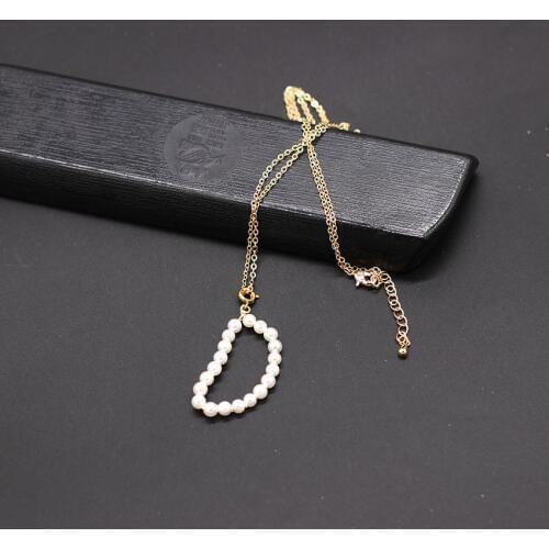 Temperament necklace New fashion simple wind handmade freshwater pearl English alphabet personality necklace 875