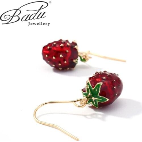 Badu Strawberry Earrings Fruit Pendant Cute Temperament Style Green Mosaic Vegetation Girlfriend Classic Commemorative Gift