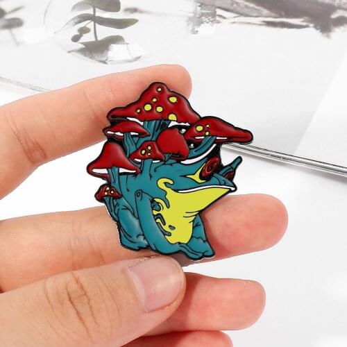 Mushroom frog Pin badge Cute Mushroom Frog Beast Psychedelic Poisoned frog insect enamel pin Accessories Bijouterie Jewelry