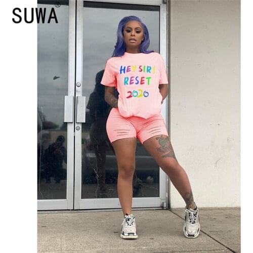 2020 hot recommend solid-color round neck short sleeve monogram top and hole special design hot shorts 2 pieces set casual set