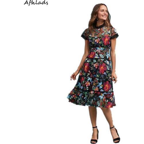 Designer high quality mesh lace embroidery ladies hollow out short-sleeved slim a-line fashion floral midi party vestidos dress