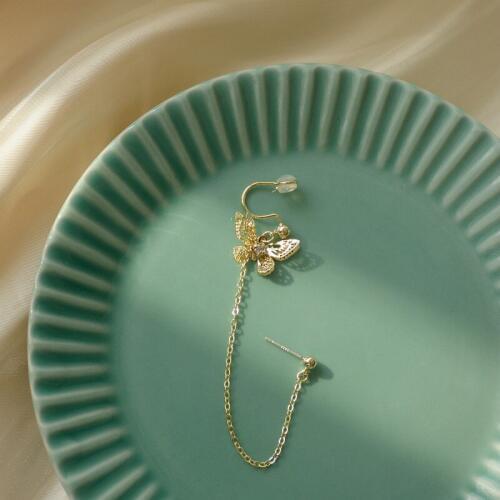 2020 New Arrival Metal Classic Animal Women Korean Butterfly Water Drill One-piece Earrings Female Long Earrings Earbone Clip