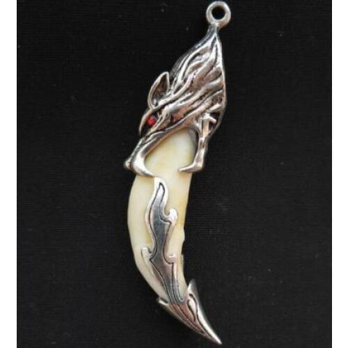 Collection Chinese Tibetan silver Wolf head dog Tooth talisman Pendant Exquisite Small Statues