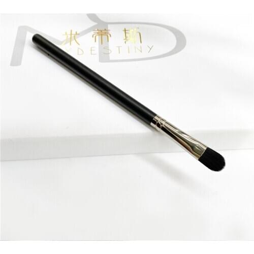 Bdbeauty Flat Shader Brush 247 - Synthetic Eyeshadow Concealer Beauty Makeup Eye Brush