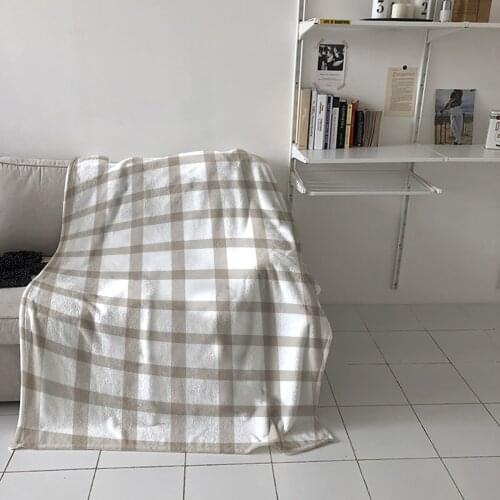 Bedroom Warm Blankets Light Brown Plaid Sofa Throw Blankets Childrens Baby Soft Blankets Airplane Portable Blanket