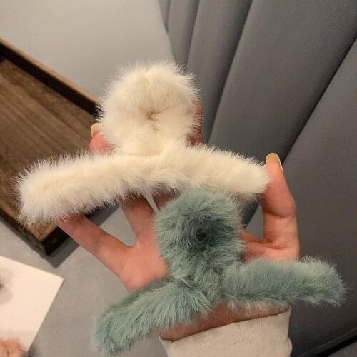 Korean Soft Glutinous Plush Hairpin Autumn and Winter Warm Girl Hair Clip Shark Clip Back Clip Simple Graceful Hair Grip