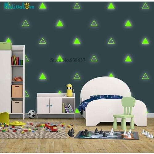 100pcs Glow in The Dark Triangle Baby Room Wall Sticker Decor Starry Sky Shining Decoration Nursery ceiling Party Decal BC016