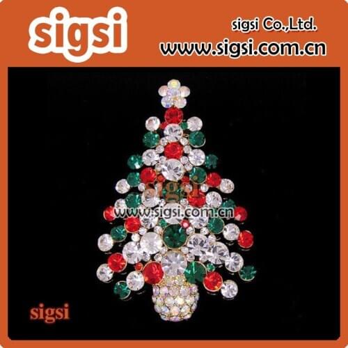 Exquisite rhinestone Christmas tree brooch