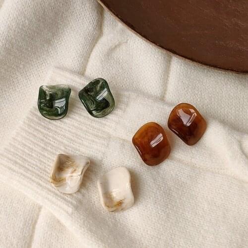 New Retro 2021 Chips Shaped Acrylic Resin Irregular Earrings Stud Cuff Earrings Minimalist Daily Jewelry for Women Girls