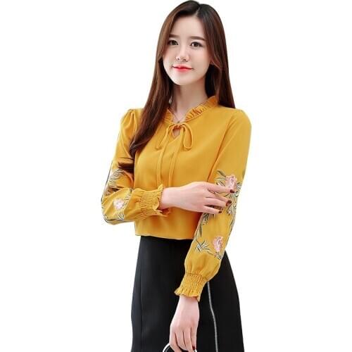 2020 Autumn Flower Embroidery Shirt V-neck Blouse Women Long Sleeve Shirs Korean Loose Chiffon Shirt Plus Size